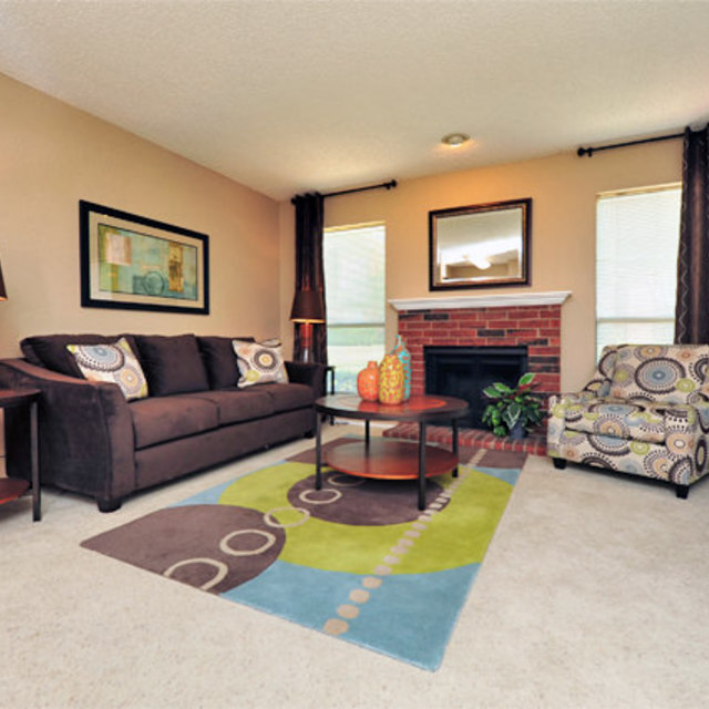 Greenbriar Apartments In Plano | Living Area