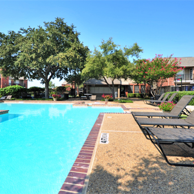 Greenbriar Apartments In Plano TX | Pool Lounge