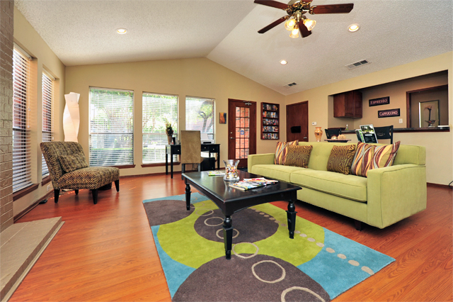 Greenbriar Apartments In Plano | Clubhouse 2