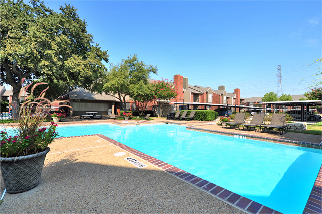 Greenbriar Plano Texas Apartments | Pool