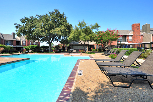 Greenbriar Apartments In Plano TX | Pool Lounge